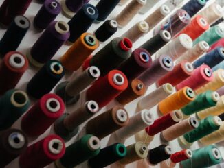 accessoire de broderie pour personnaliser facilement vos projets de couture avec précision et créativité.