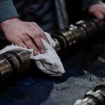 découvrez nos conseils pour nettoyer efficacement votre machine à broder et assurer son bon fonctionnement sur le long terme.