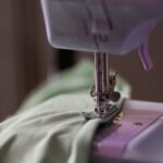 découvrez la broderie machine avec des détails fins et précis pour des créations textiles d'une qualité exceptionnelle.