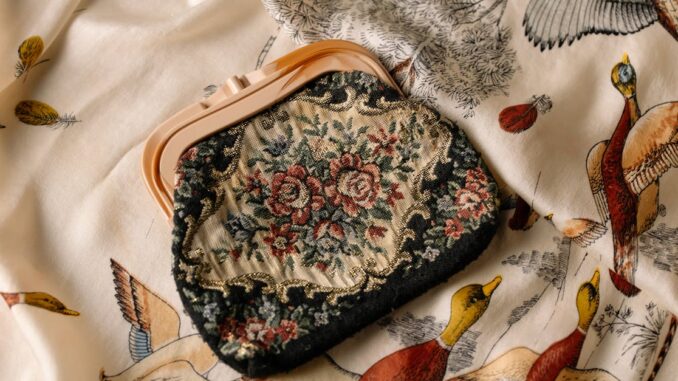 découvrez les meilleures applications de broderie pour créer facilement des motifs personnalisés et donner vie à vos projets de couture.